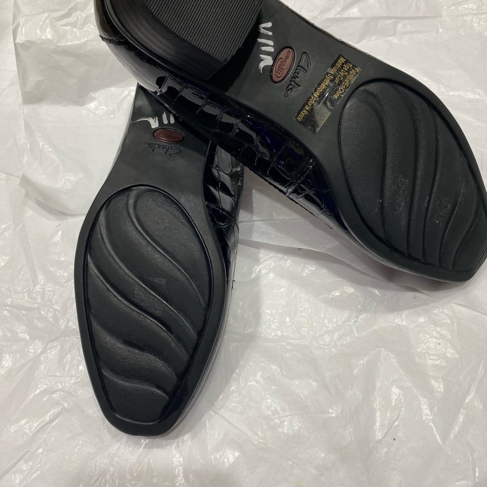 Clarks moccasins… - Picture 4 of 6